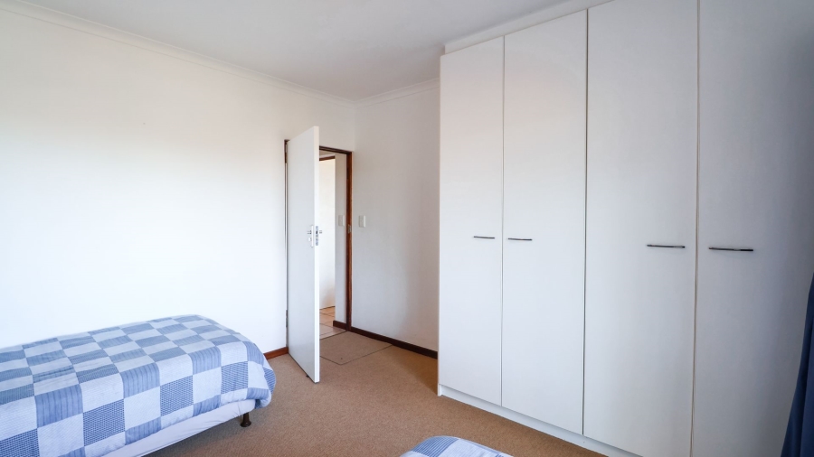 5 Bedroom Property for Sale in Stilbaai Wes Western Cape